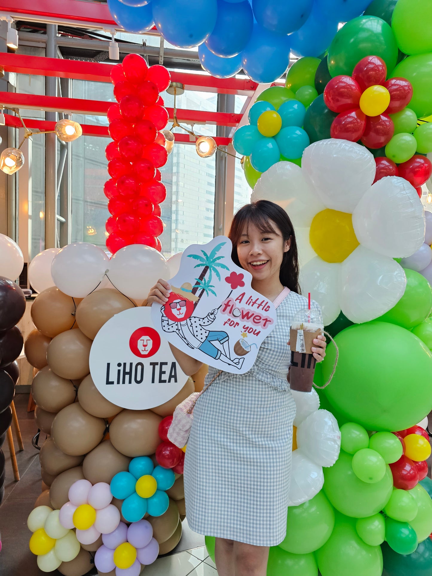 Retail Mall Balloon Decorations