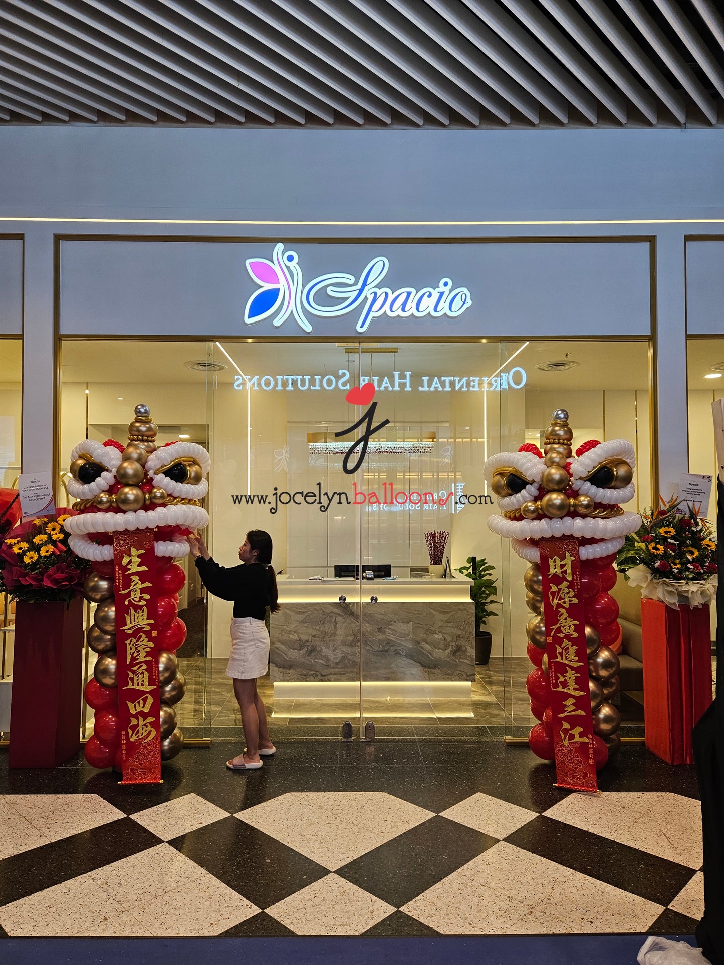 Grand Opening Chinese Lion Dance with Chinese Couplets Balloon Display Decorations