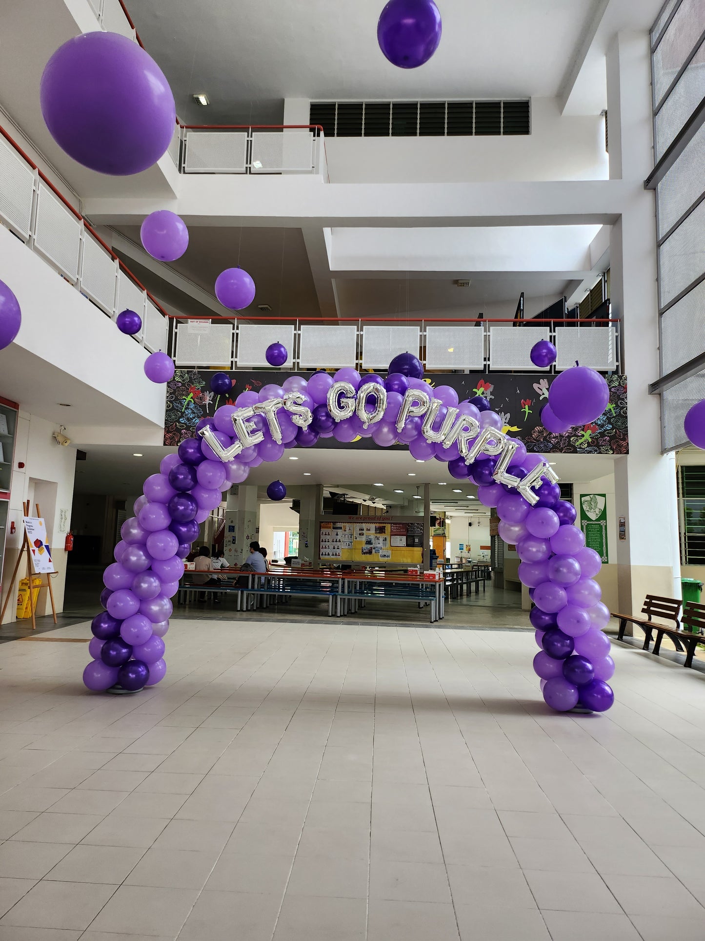 Balloon Arch with Letter foil