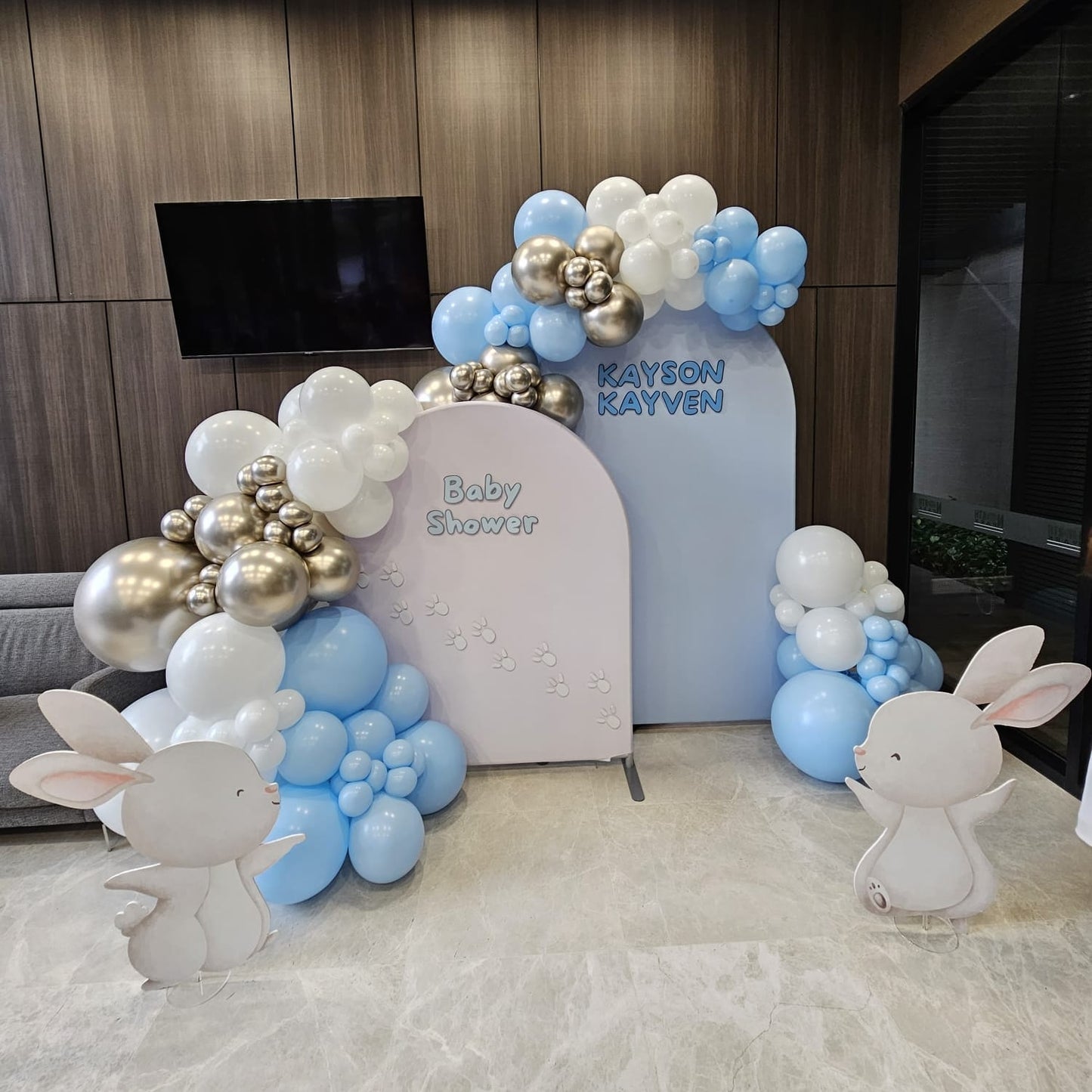 2 Coloured Panels Balloon Backdrop