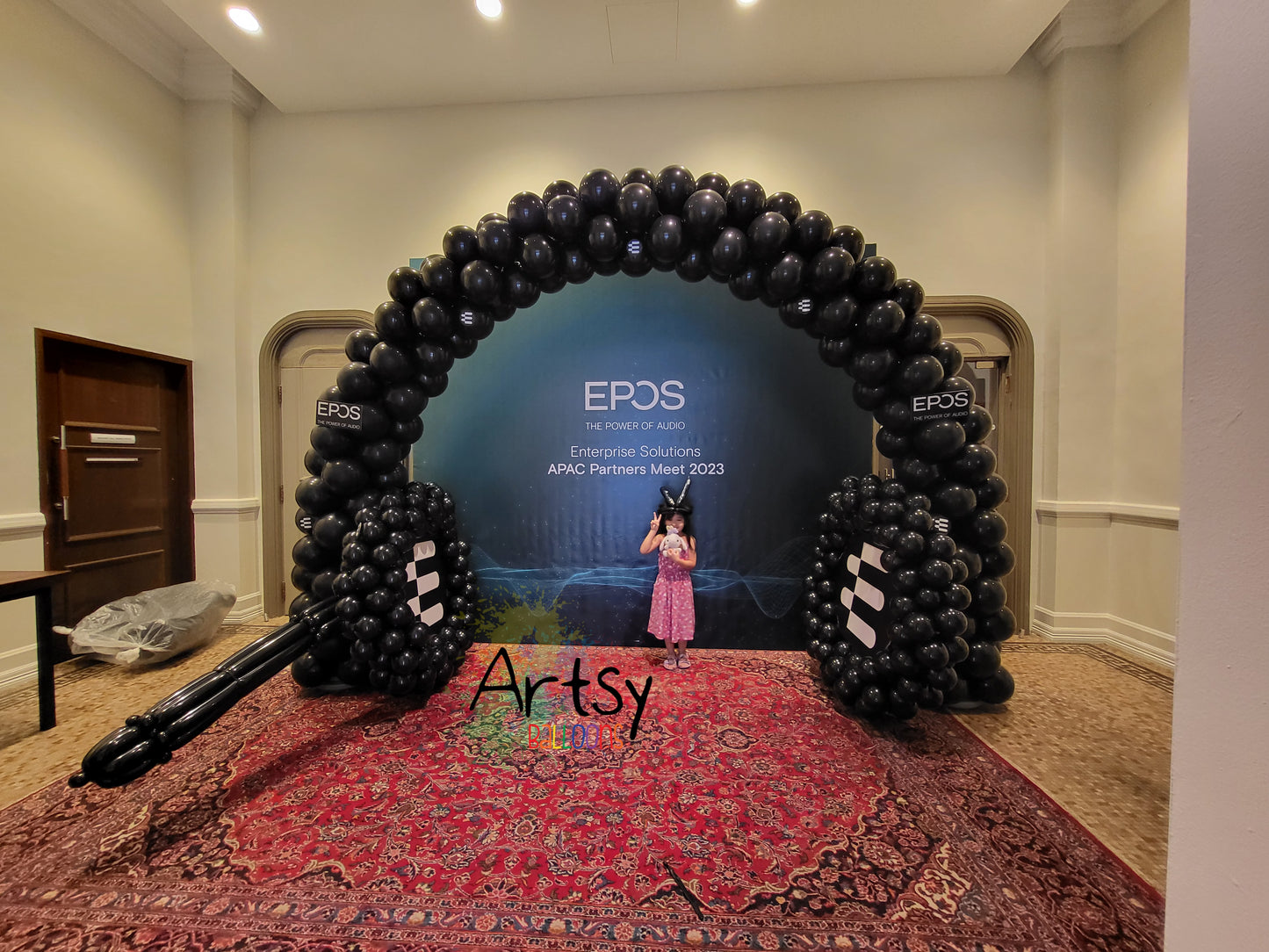Headphone Balloon Arch