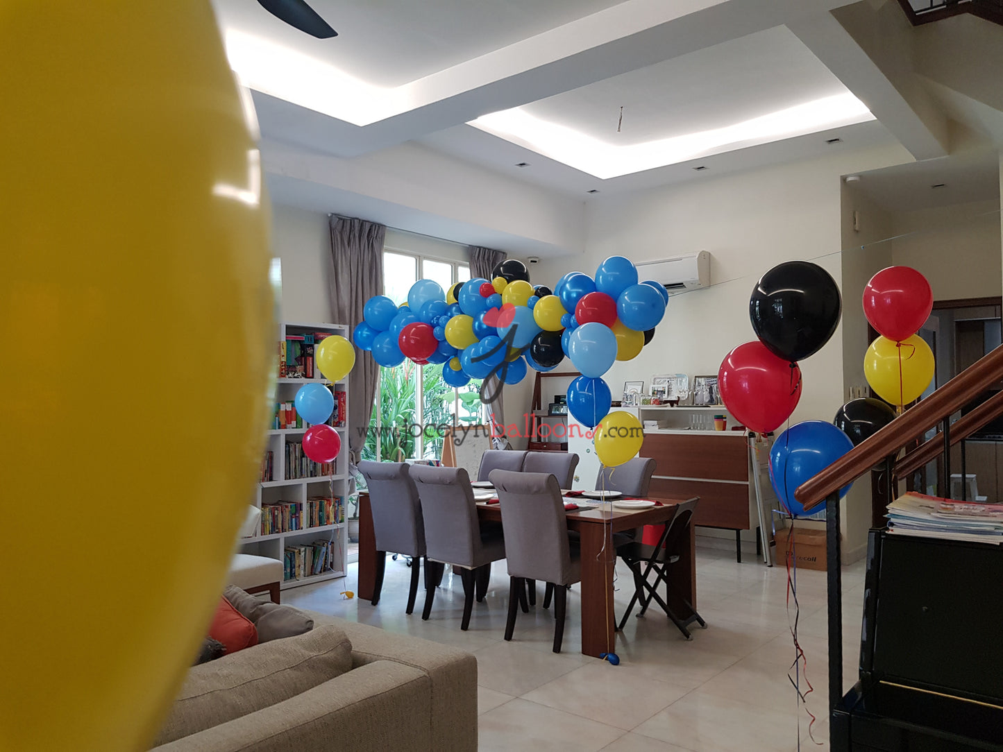 Organic Balloon Garland