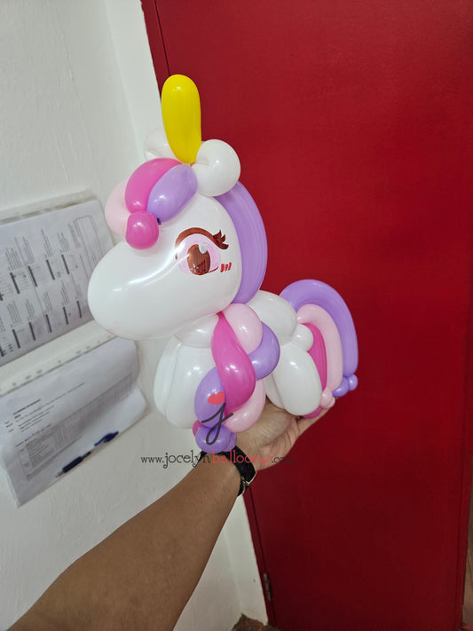 Advanced Unicorn Balloon Sculpture