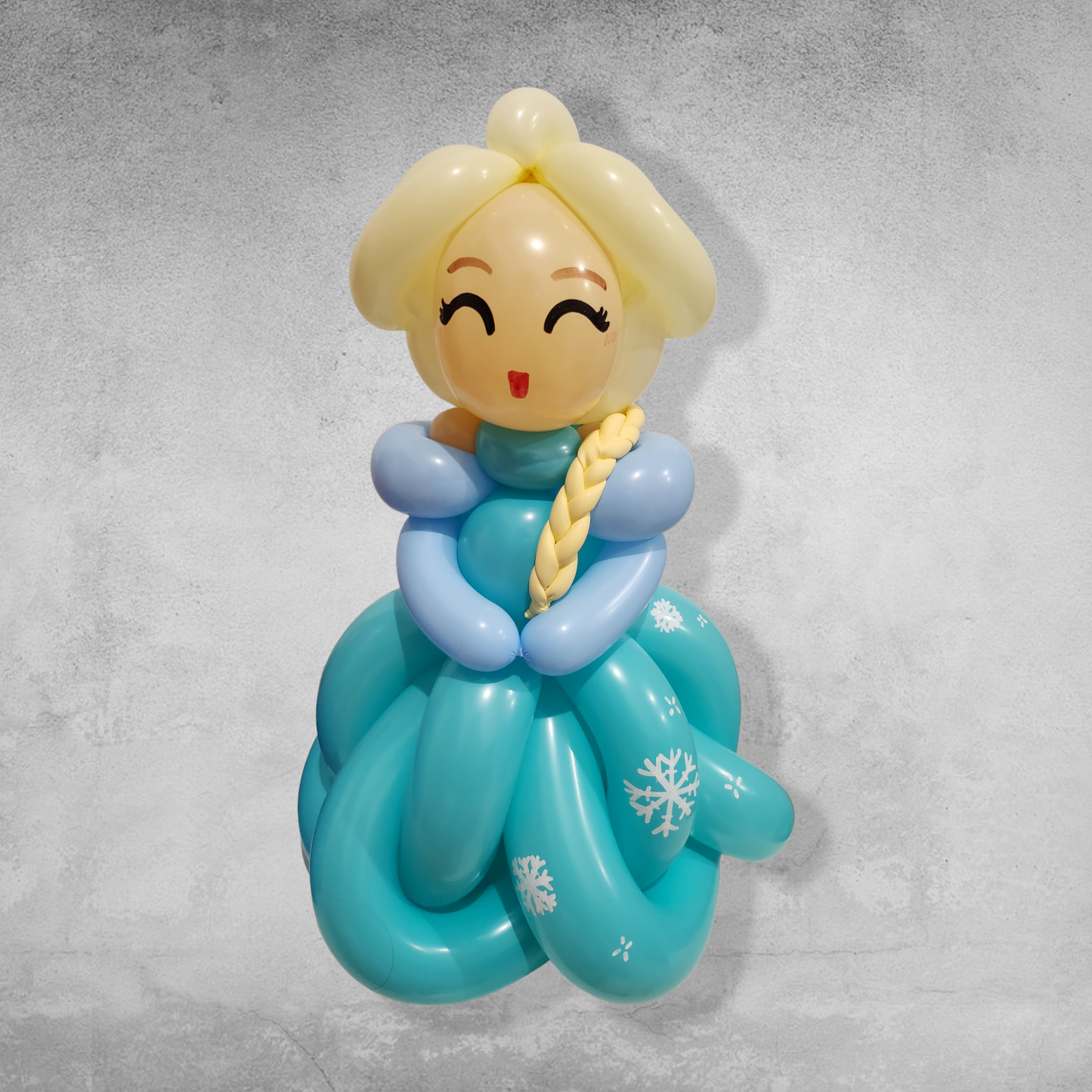 Anna Elsa Kristoff Balloon Sculpture