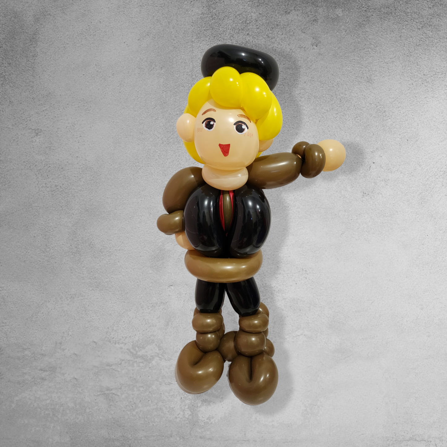 Anna Elsa Kristoff Balloon Sculpture